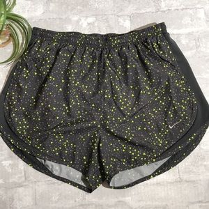 🍄 Nike Athletic Running Shorts